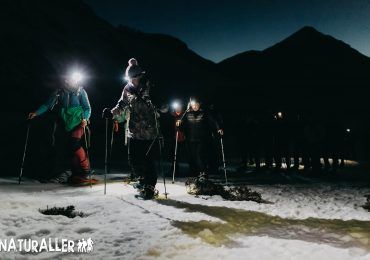 ruta nocturna en raquetas de nieve ruta nocturna en raquetas de nieve