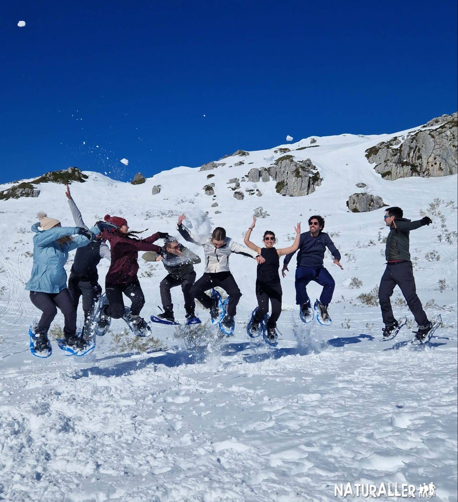 rutas en raquetas de nieve en Asturias concurso saltos en raquetas